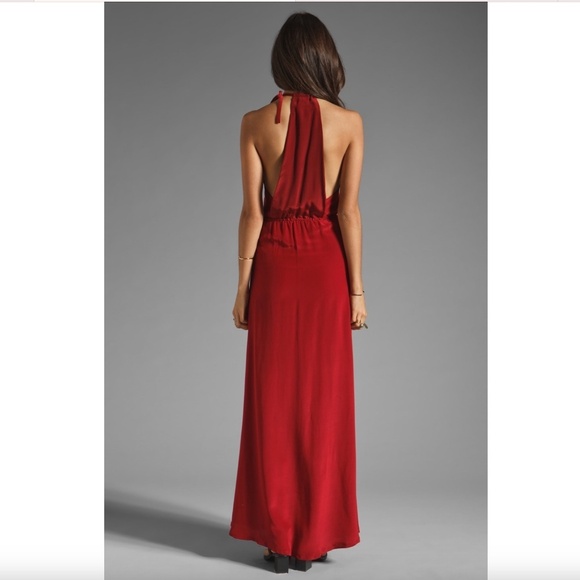 Stone Cold Fox Onyx Gown - Picture 3 of 12